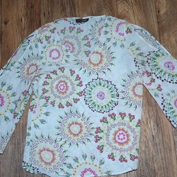 crosby. Tops - Crosby Floral Long Sleeve Shirt